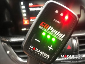 Alfa Romeo Giulia Throttle Response Controller - 2.9L QV - MADNESS GOPedal 